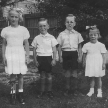 Helen with siblings - unknown year